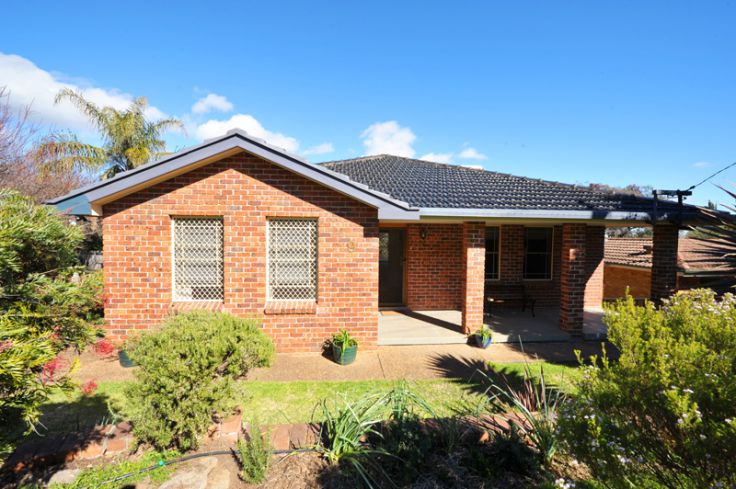Property For Sale in Tamworth