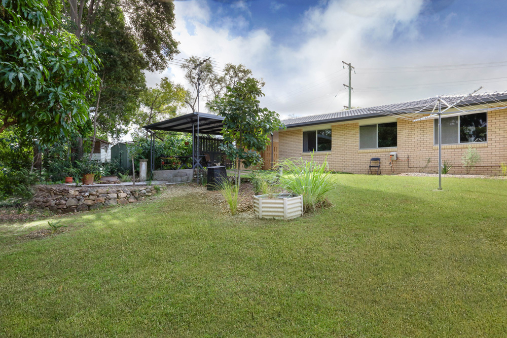 38 Hillcrest Avenue Nambour Queensland House for Sale RE/MAX Australia