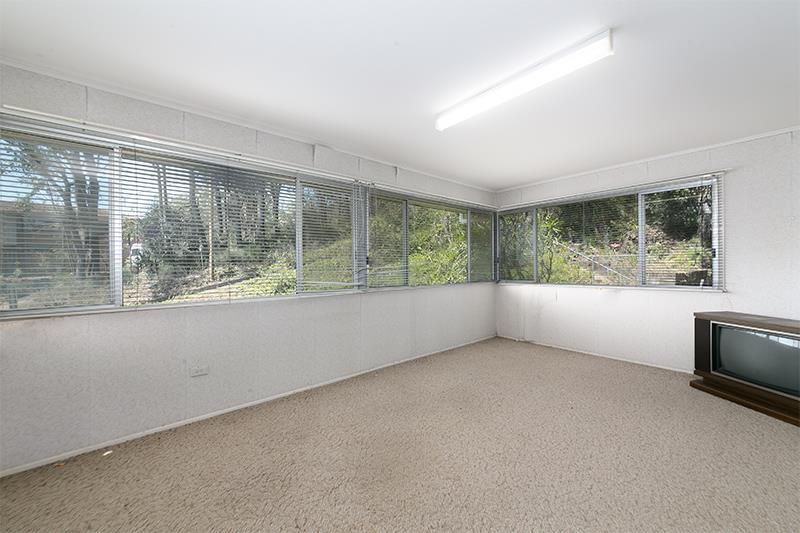 183 Mayfield Rd Moorooka Queensland DuplexSemiDetached for Sale RE