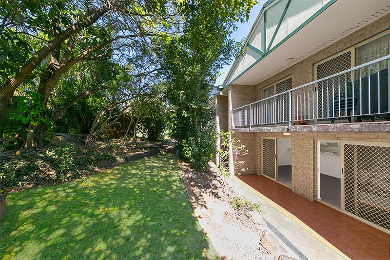 2/31 Victor St Holland Park Queensland Apartment for Sale RE/MAX Australia 2/31 Victor St Holland Park Queensland Apartment for Sale RE/MAX Australia