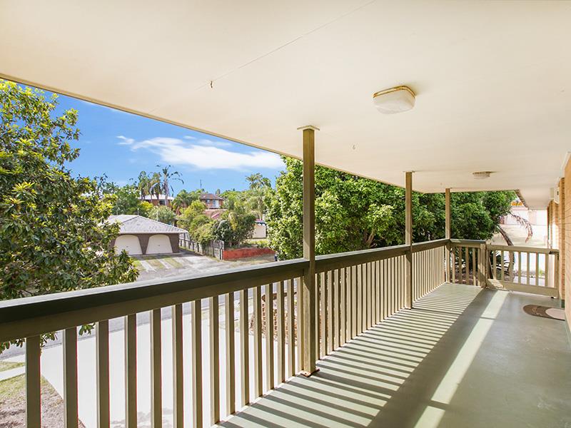 108 GARIE St Wishart Queensland House for Sale RE/MAX Australia