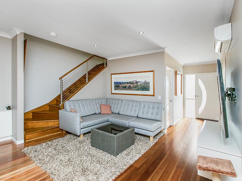 5/12 Fraser St Morningside Queensland Townhouse for Sale RE/MAX Australia