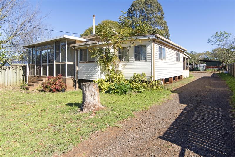 27 McDowall St Newtown Queensland House for Sale RE/MAX Australia