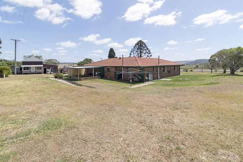 137 Greenmount Nobby Rd Greenmount Queensland House for Sale RE/MAX Australia 137 Greenmount Nobby Rd Greenmount Queensland House for Sale RE/MAX Australia
