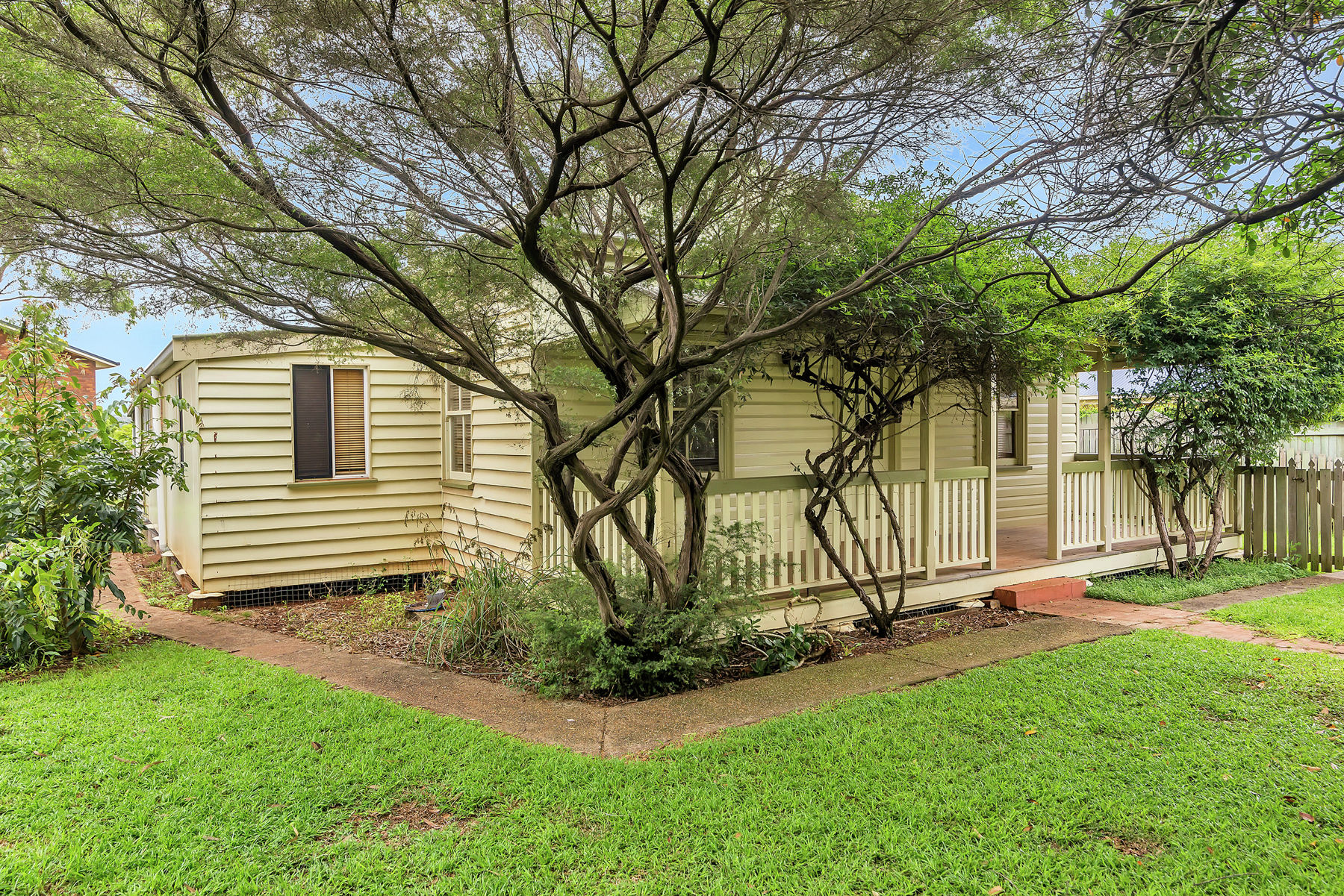 66 Holberton Street Rockville Queensland House for Sale RE/MAX Australia