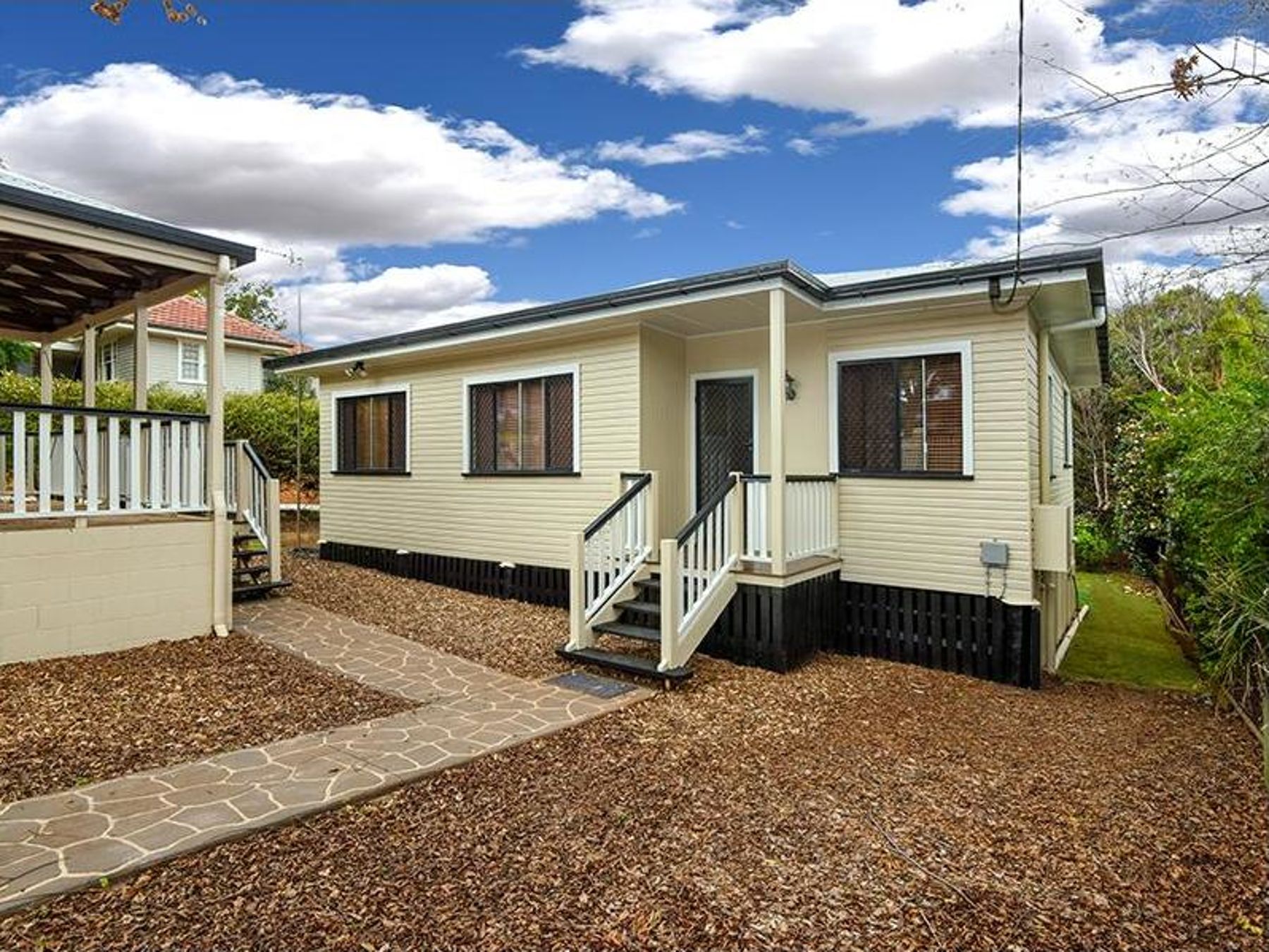 16 Barry Street Mount Lofty Queensland House for Sale RE/MAX Australia