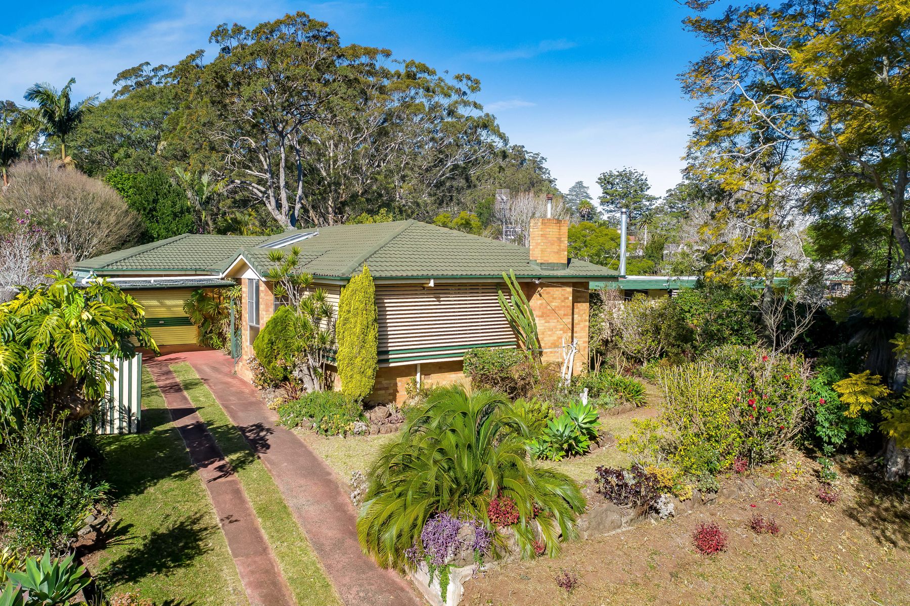 56 Stuart Street Mount Lofty Queensland House for Sale RE/MAX Australia