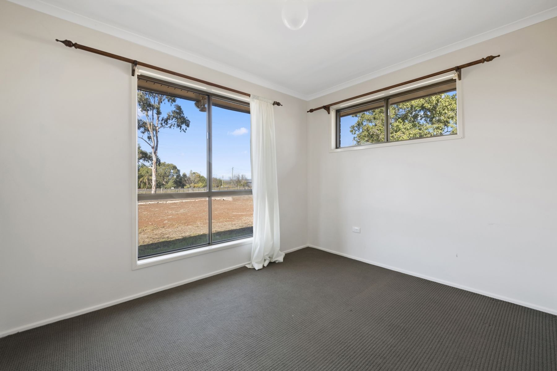 128 Main Street Westbrook Queensland House for Sale RE/MAX Australia