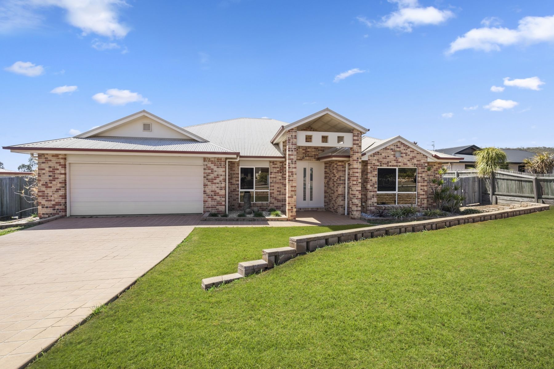 30 Tennyson Court Westbrook Queensland House for Sale RE/MAX Australia