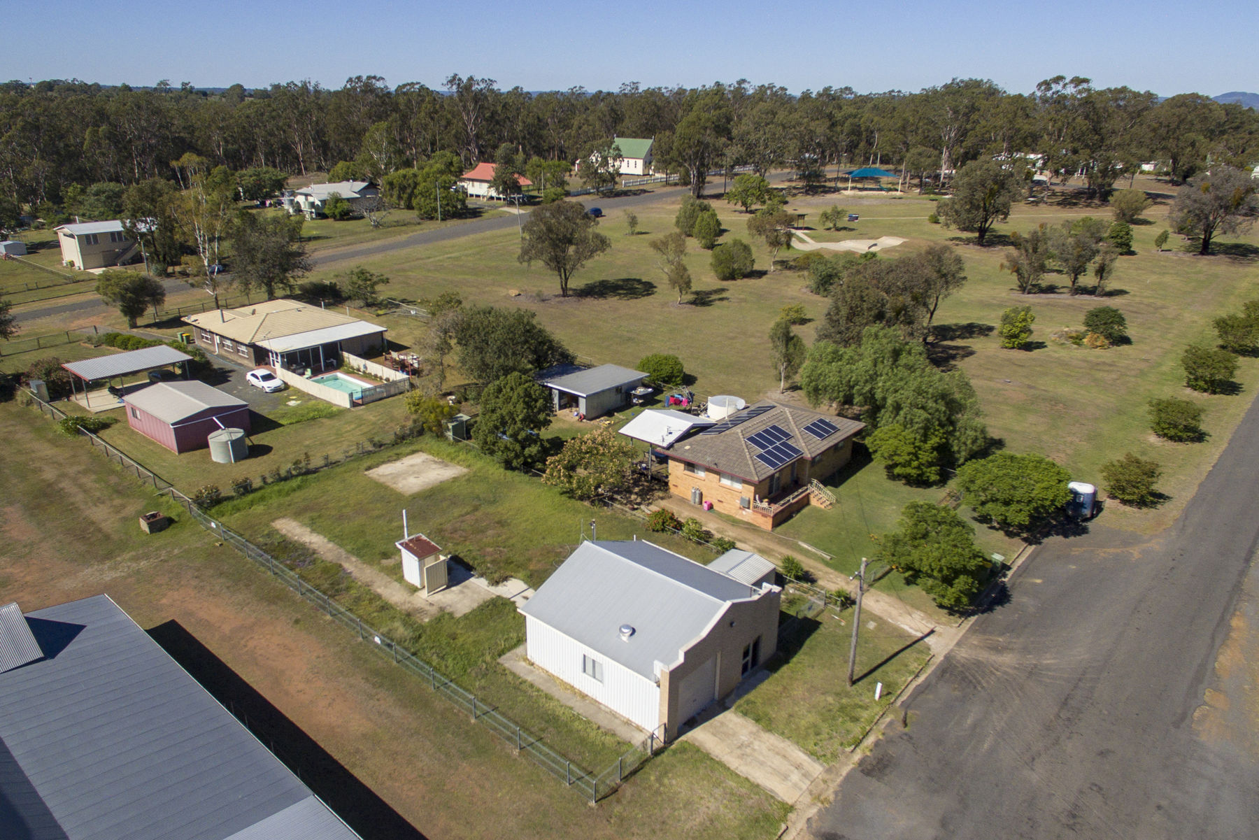 4 King Street Goombungee Queensland House for Sale RE/MAX Australia