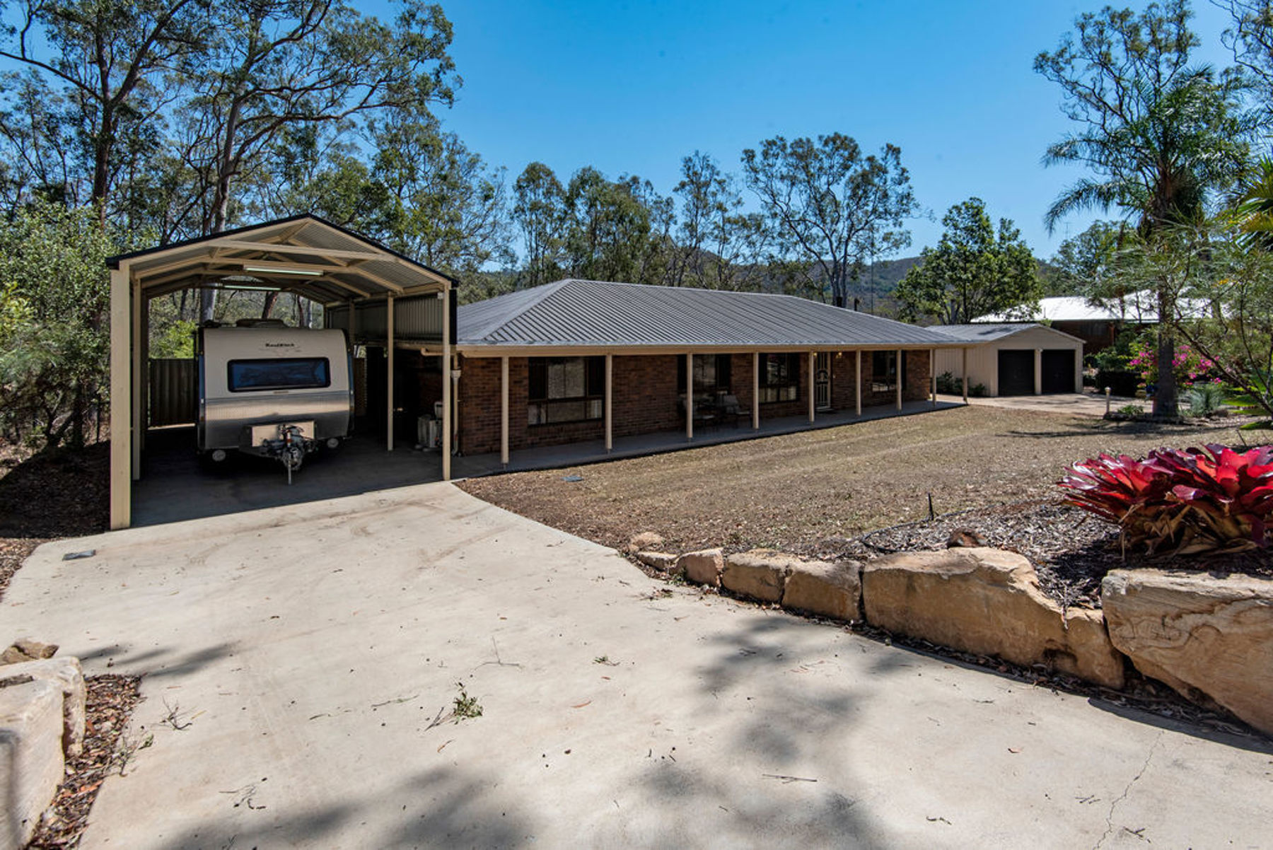 10 Woodland Crescent Withcott Queensland AcreageSemirural for Sale