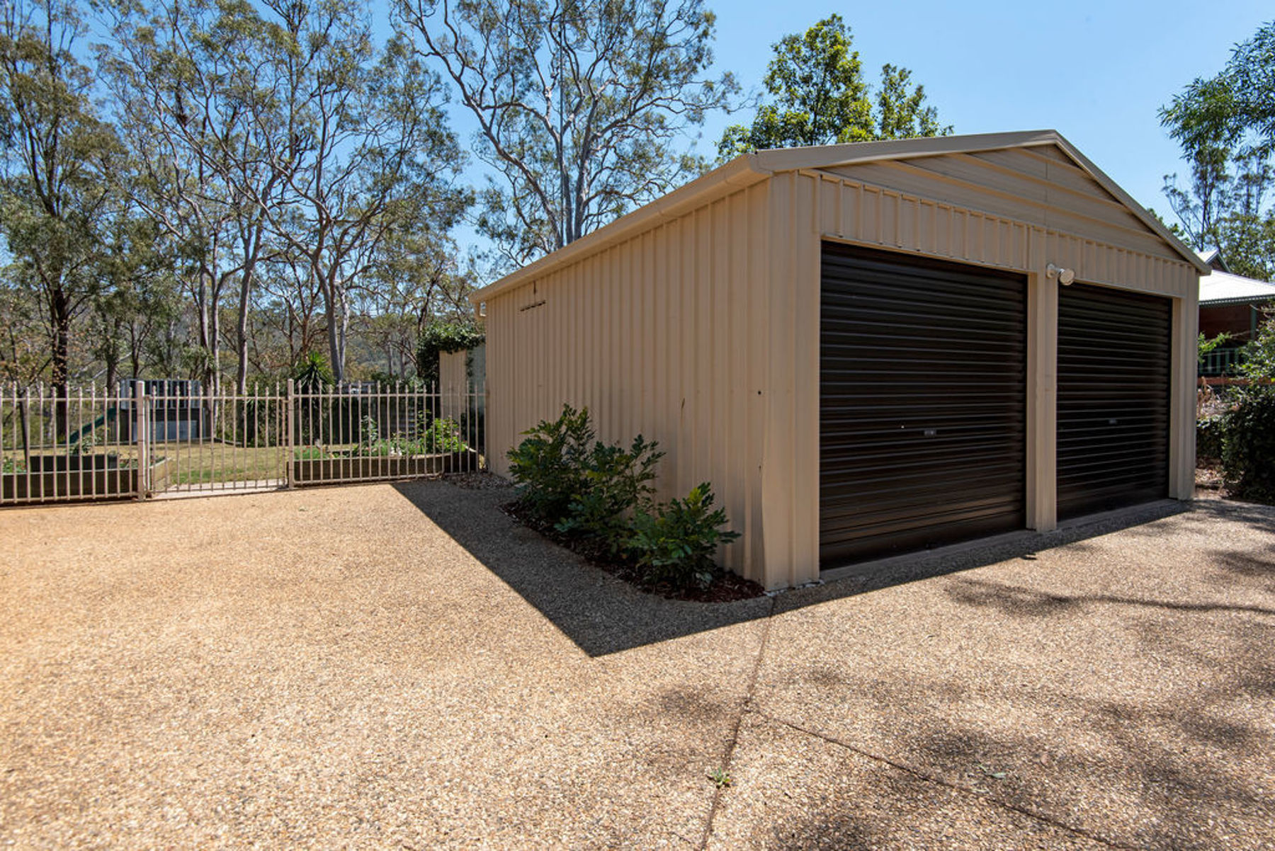 10 Woodland Crescent Withcott Queensland AcreageSemirural for Sale RE/MAX Australia