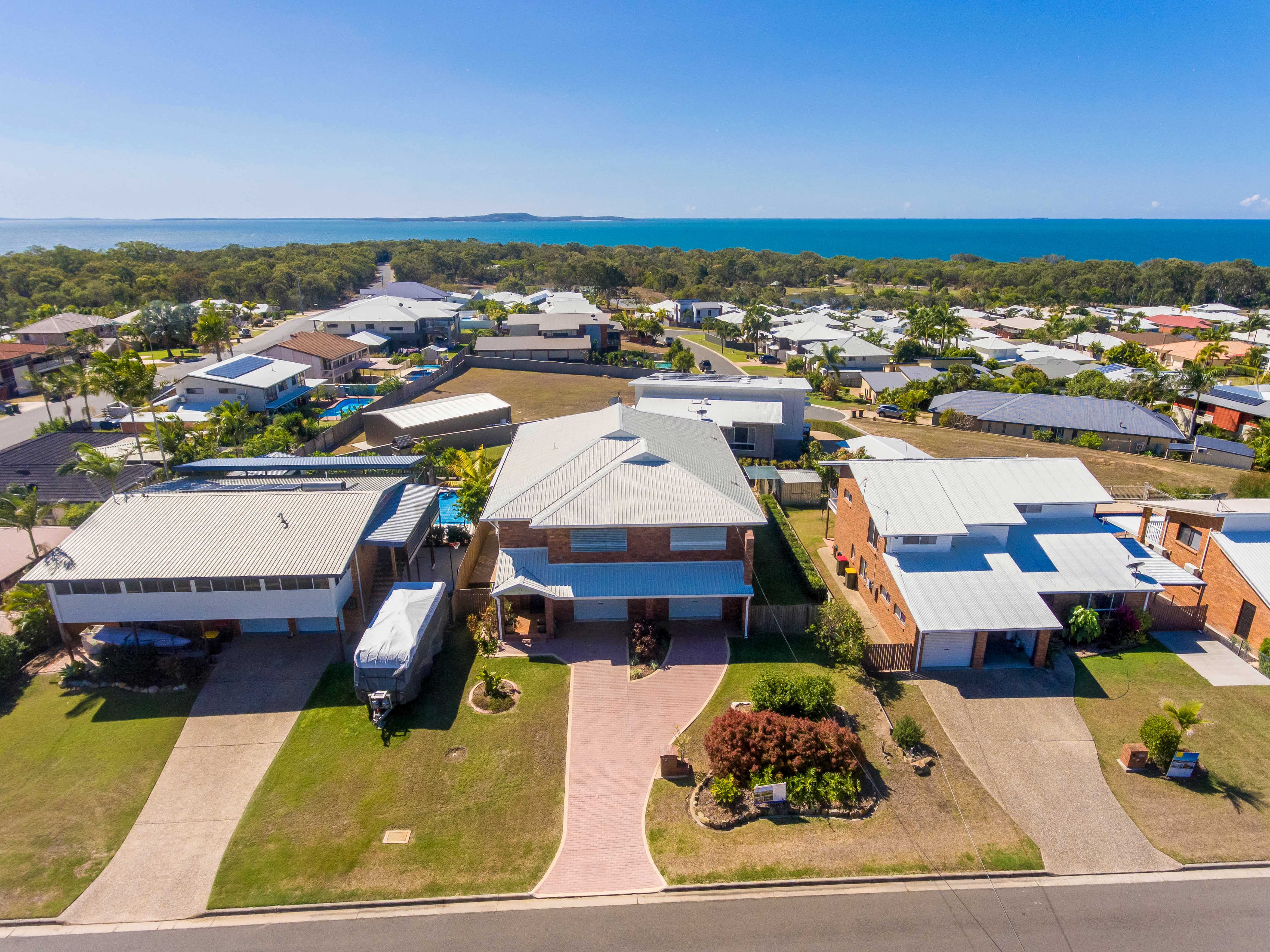 72 BOOTH AVENUE Tannum Sands Queensland House for Sale RE/MAX Australia