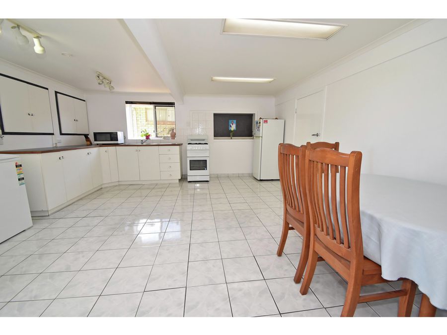 17 Cresthaven Drive Mansfield Queensland House for Sale RE/MAX Australia