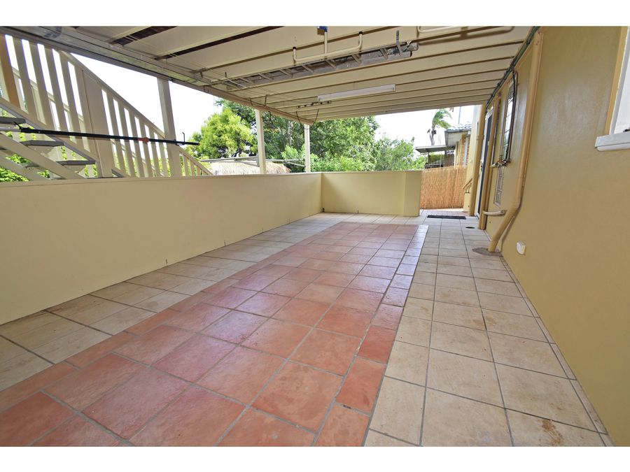 17 Cresthaven Drive Mansfield Queensland House for Sale RE/MAX Australia