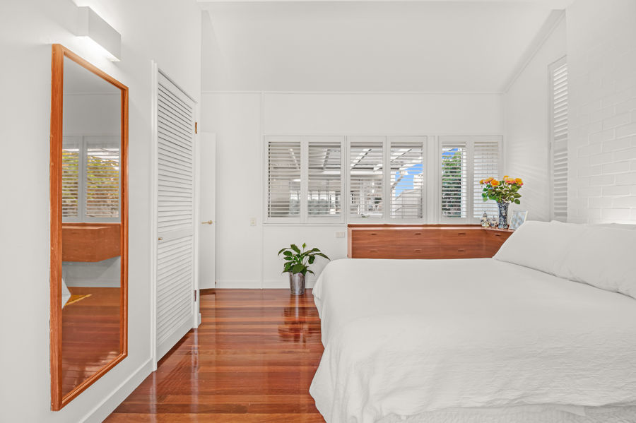 9 Kneale Street Holland Park West Queensland House for Sale RE/MAX