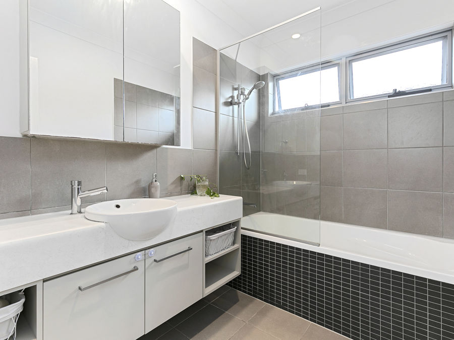 1/74 Alpha Street Taringa Queensland Townhouse for Sale RE/MAX Australia