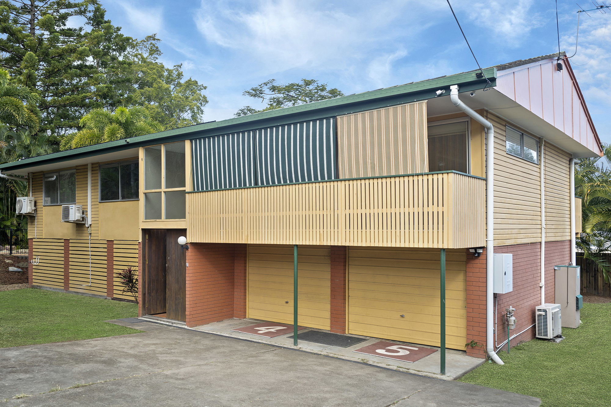 367A Cornwall Street Greenslopes Queensland House for Sale RE/MAX