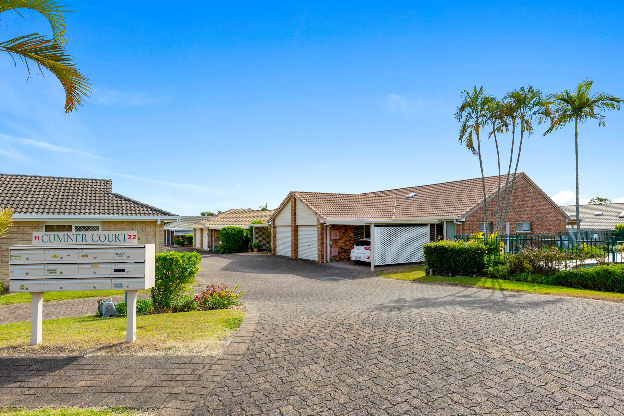 20/100 Meadowlands Road Carina Queensland Villa for Sale RE/MAX Australia