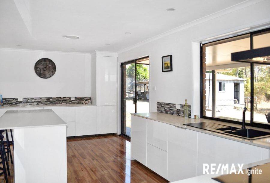 98 Dampier Street Barellan Point Queensland House for Sale RE/MAX Australia