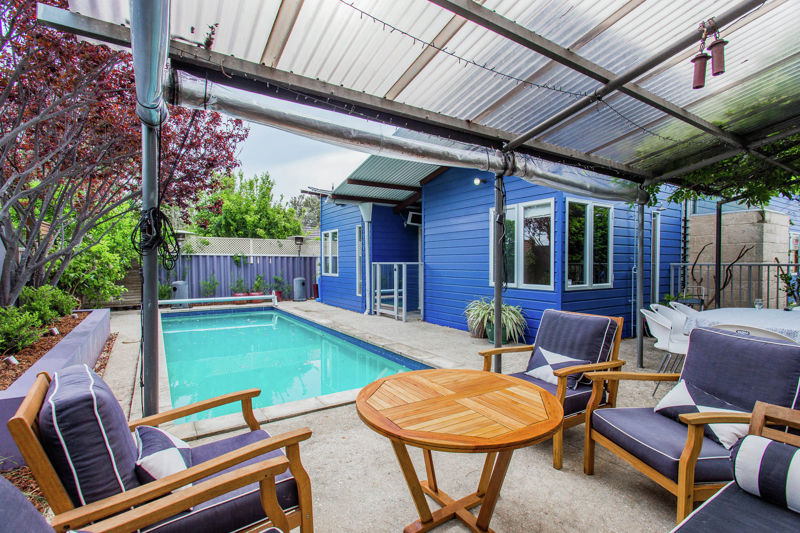 UNDER OFFER - THE UNIQUE ALLROUNDER - 4x2 on 672sqm