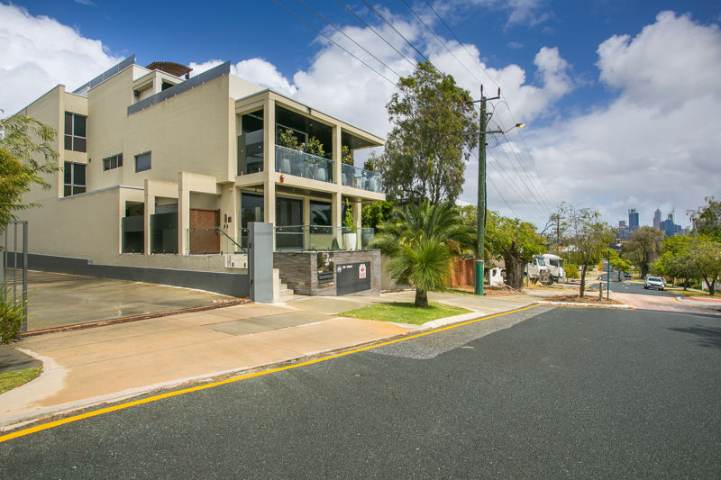 New to Market! Stylish Modern Ground Floor Office.