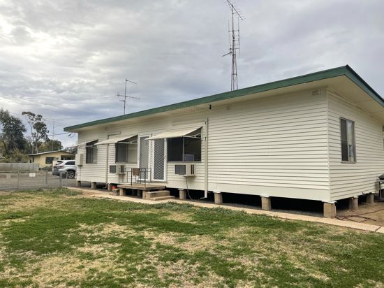1&2/11 Neilly Street, Walgett