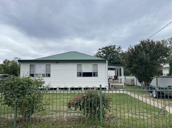 24 Namoi Street, Walgett