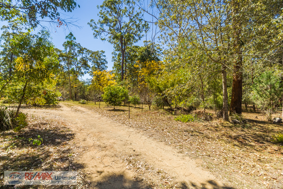 27 Gilliland Crescent Blackbutt Queensland AcreageSemirural for Sale