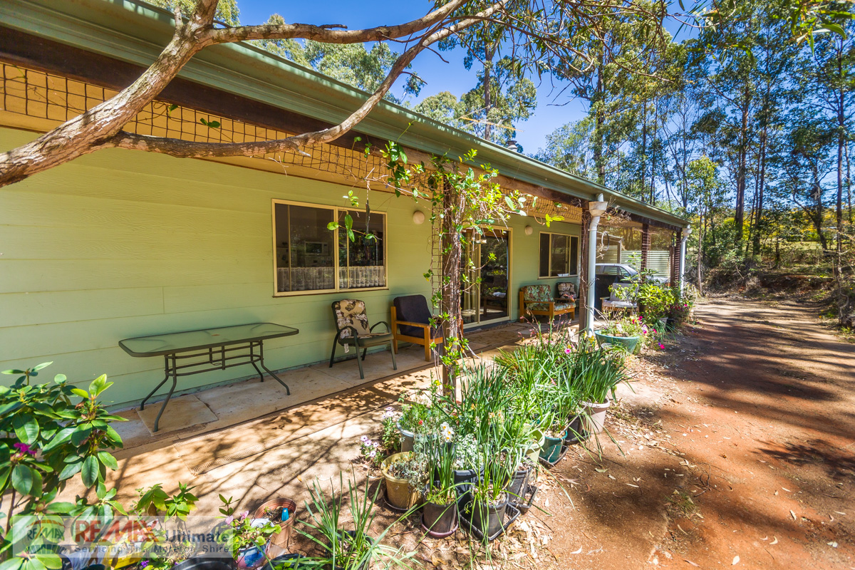 27 Gilliland Crescent Blackbutt Queensland AcreageSemirural for Sale