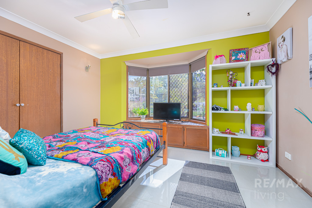 5961 Linden Court Morayfield Queensland AcreageSemirural for Sale