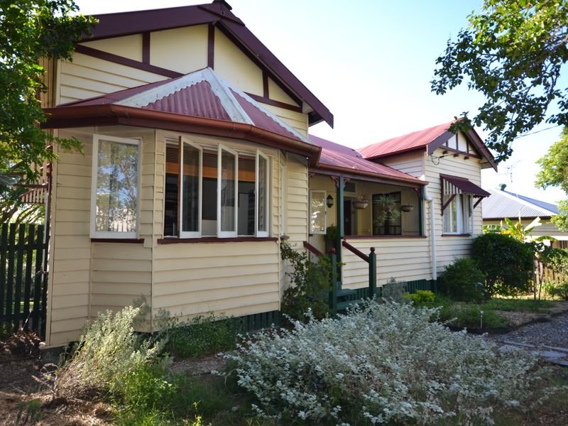 31 Ridge Street Kilcoy Queensland House for Sale RE/MAX Australia