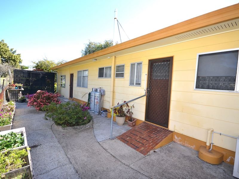 2 Coronation Avenue Woodford Queensland House for Sale RE/MAX Australia