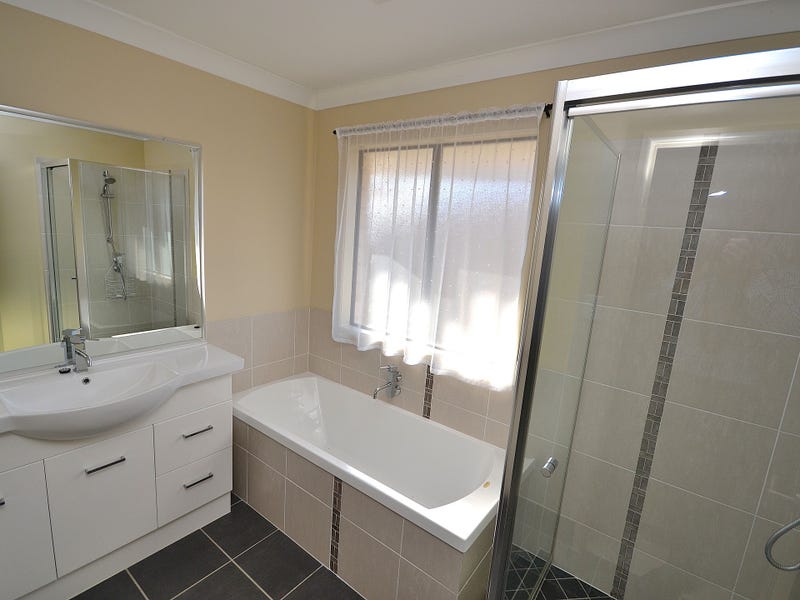 32 Hedley Drive Kilcoy Queensland House for Sale RE/MAX Australia