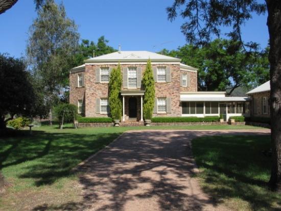 Unparelled prestige- Alabama, Scone