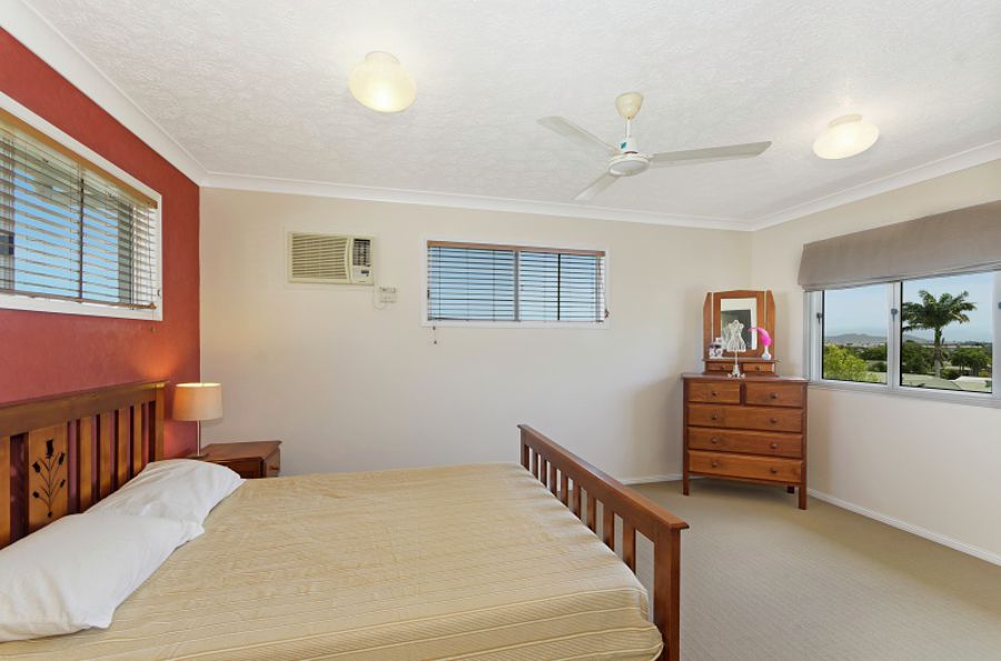 20 Nettleton Street Mount Louisa Queensland House for Sale RE/MAX