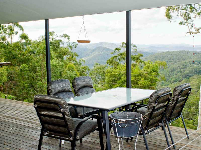 40 Chesterfield Drive Bonogin Queensland House for Sale RE/MAX Australia