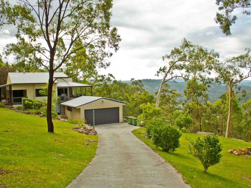 40 Chesterfield Drive Bonogin Queensland House for Sale RE/MAX Australia