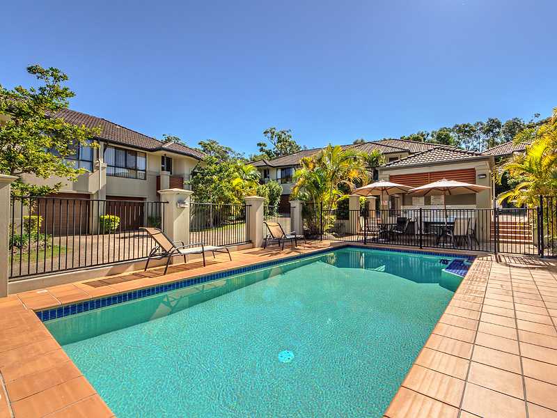 11/2 North Shore Avenue Varsity Lakes Queensland Townhouse for Sale