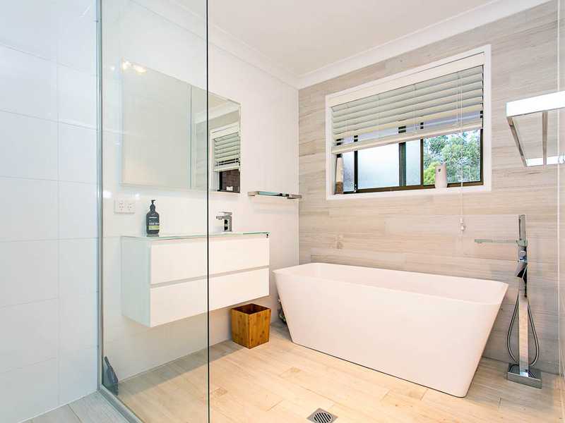 6 St Andrew'S Glade Robina Queensland House for Sale RE/MAX Australia