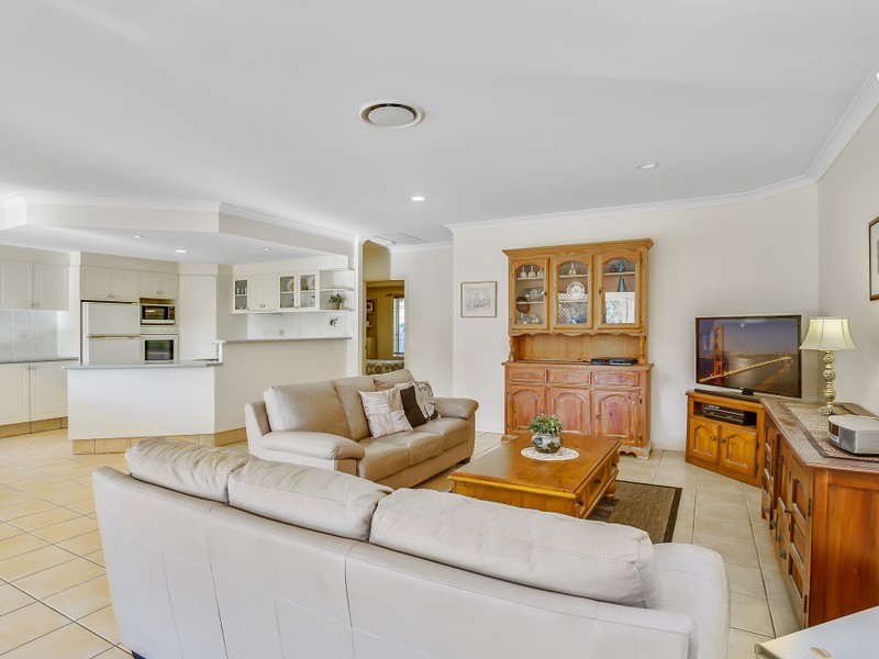 7 Viscount Drive Tallai Queensland House for Sale RE/MAX Australia