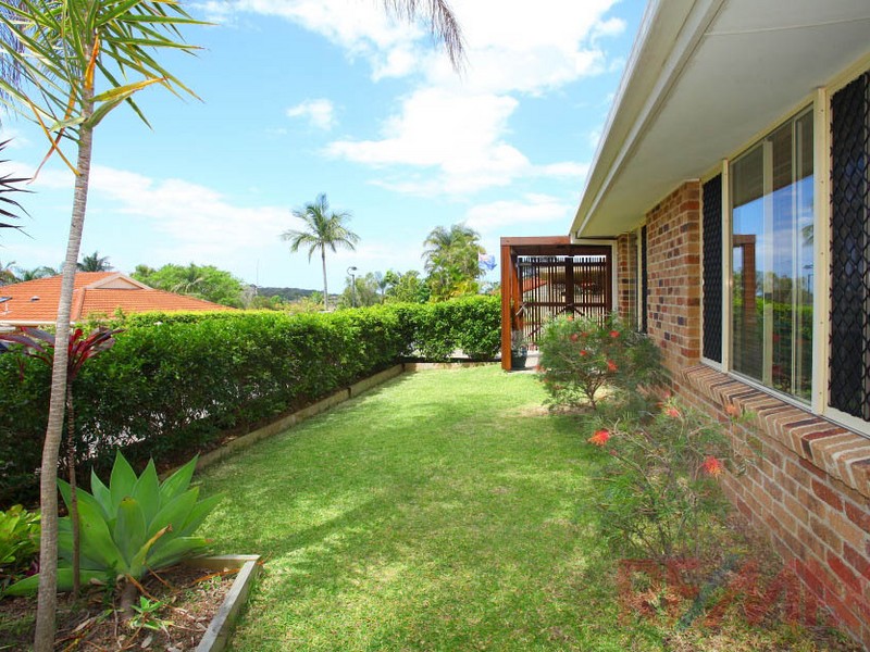 9 Cabot Crt Merrimac Queensland House for Sale RE/MAX Australia