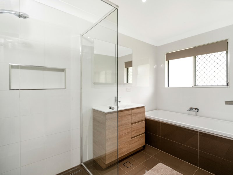 12 Mataranka Drive Worongary Queensland House for Sale RE/MAX Australia