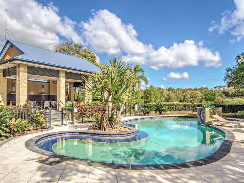 2020 1 The Vistas Drive Emerald Lakes Carrara Queensland Townhouse for Sale RE/MAX Australia