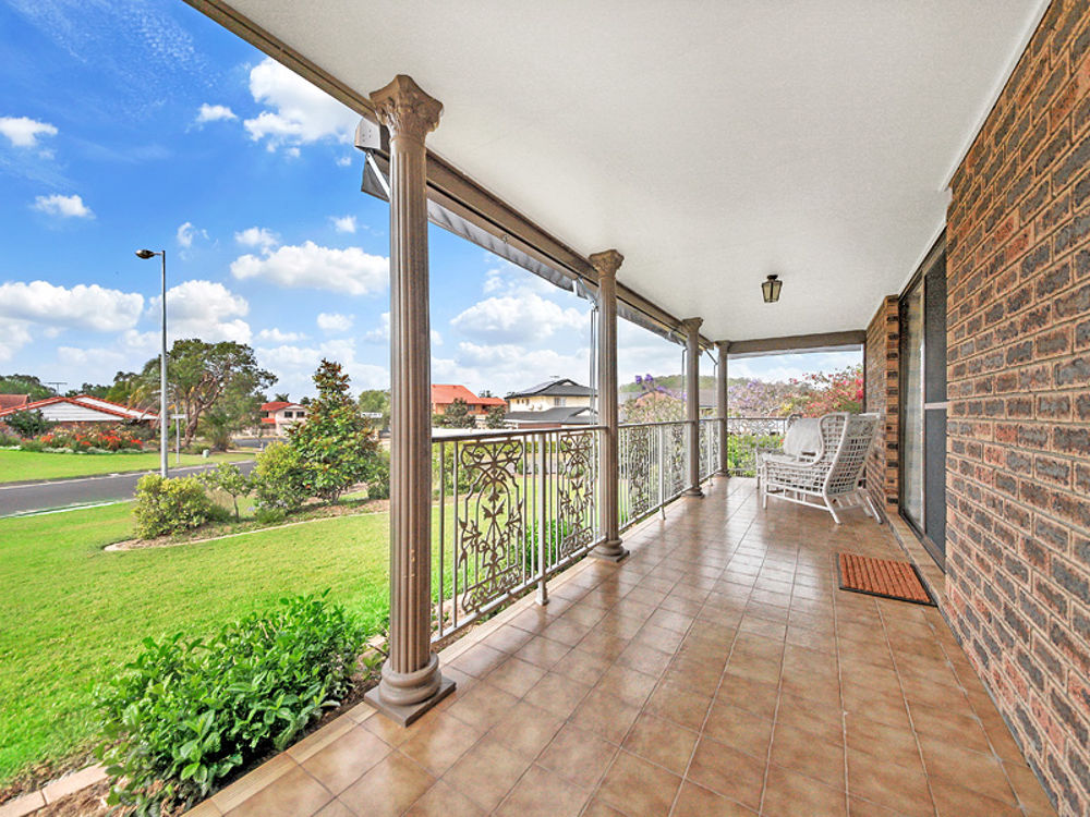 8 Breadalbane Street Carindale Queensland House for Sale RE/MAX Australia