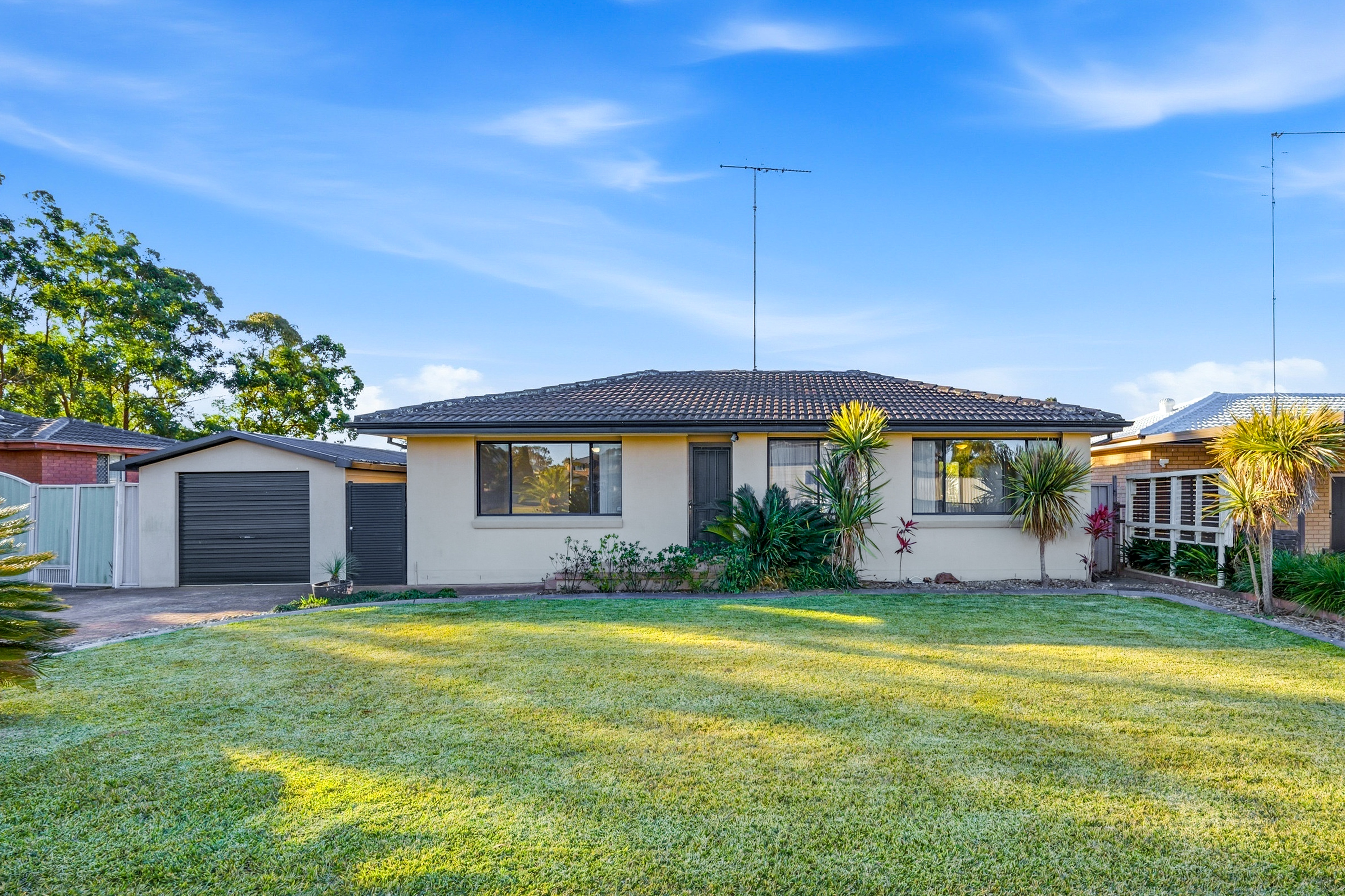 15 Damien Avenue, South Penrith, South Penrith - Image 1