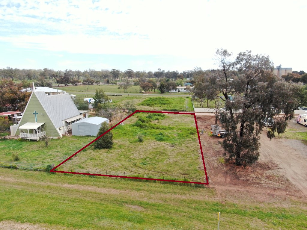 24 Queen Street, Barmedman - Image 1