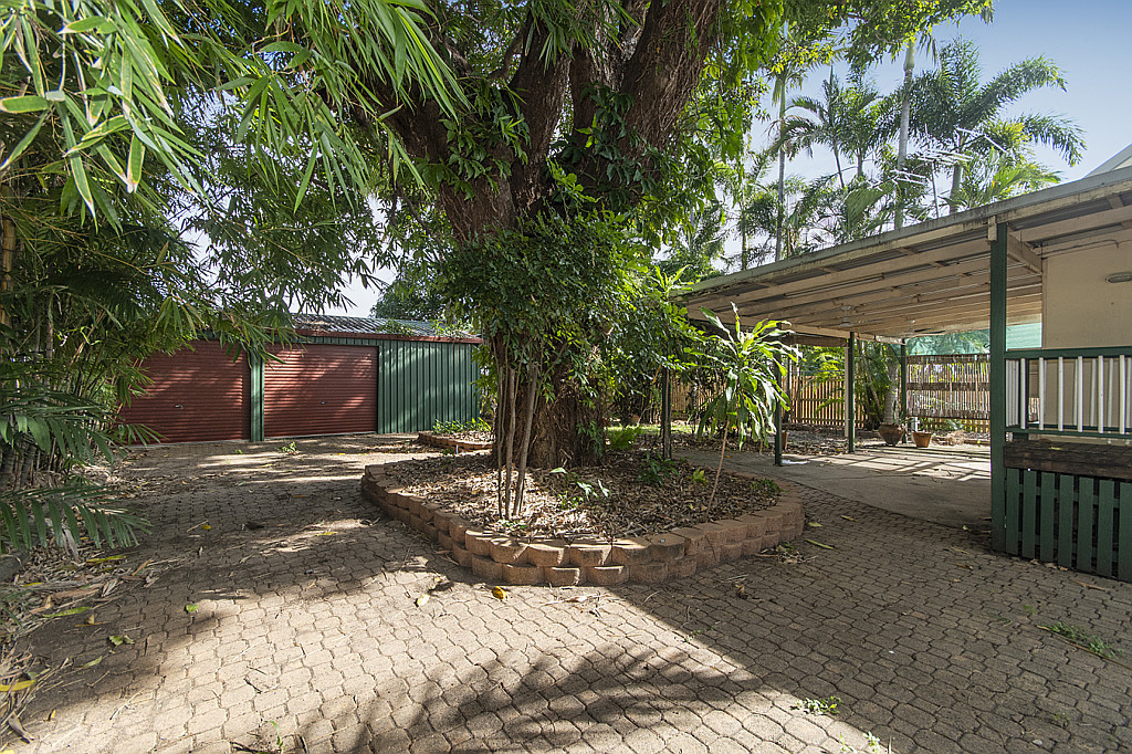 Real Estate in West End