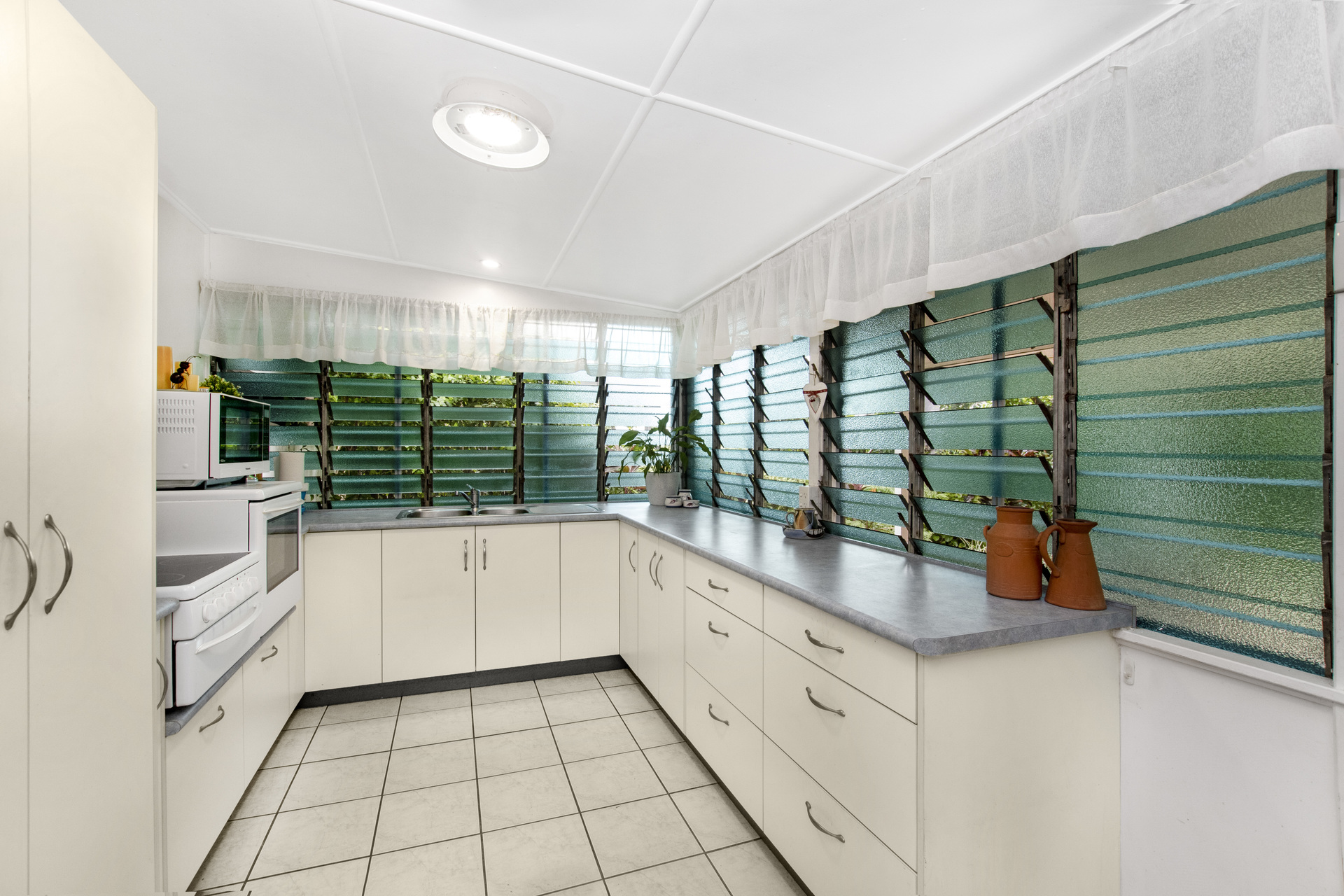 Real Estate in Currajong