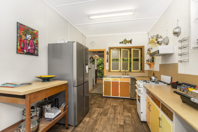 Real Estate in West End